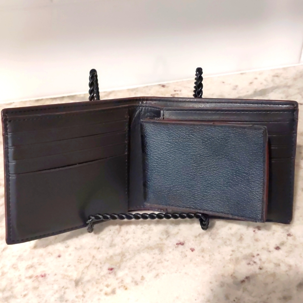 Coach Compact Id Wallet In Signature Canvas Gem